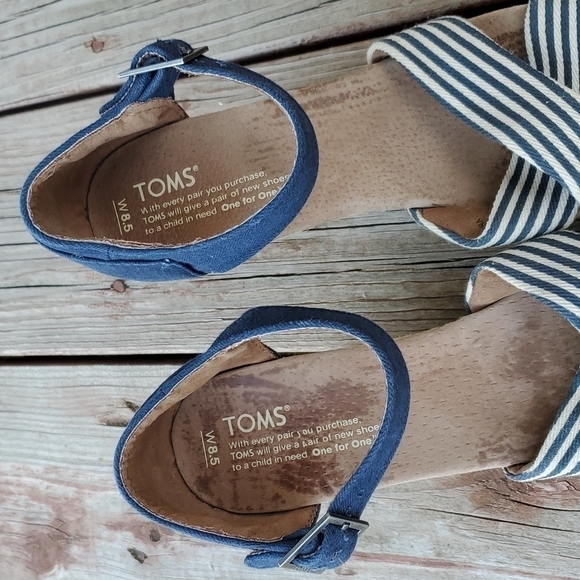 Toms Women University Wedge Open Toe Sandals Ankle Strap shoes sz 8.5 - Picture 9 of 9